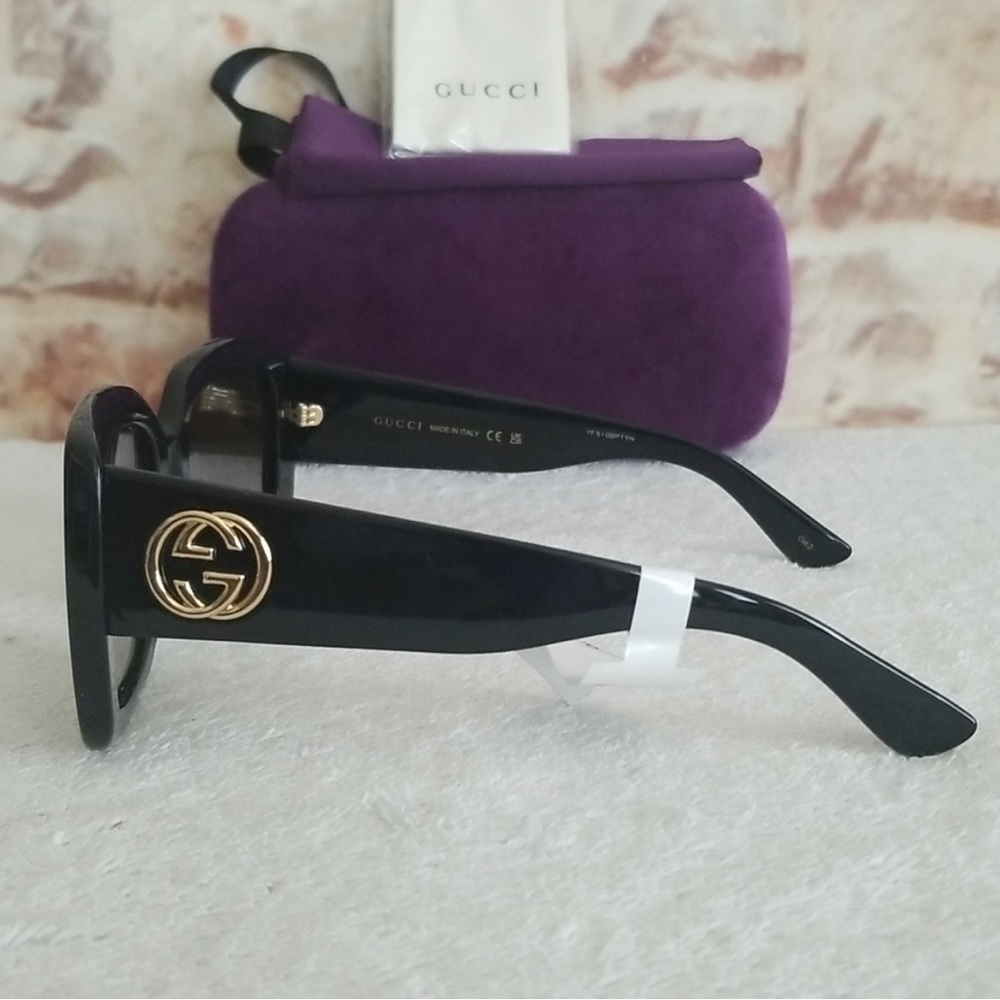 New Gucci Oversized Square Sunglasses SOLD